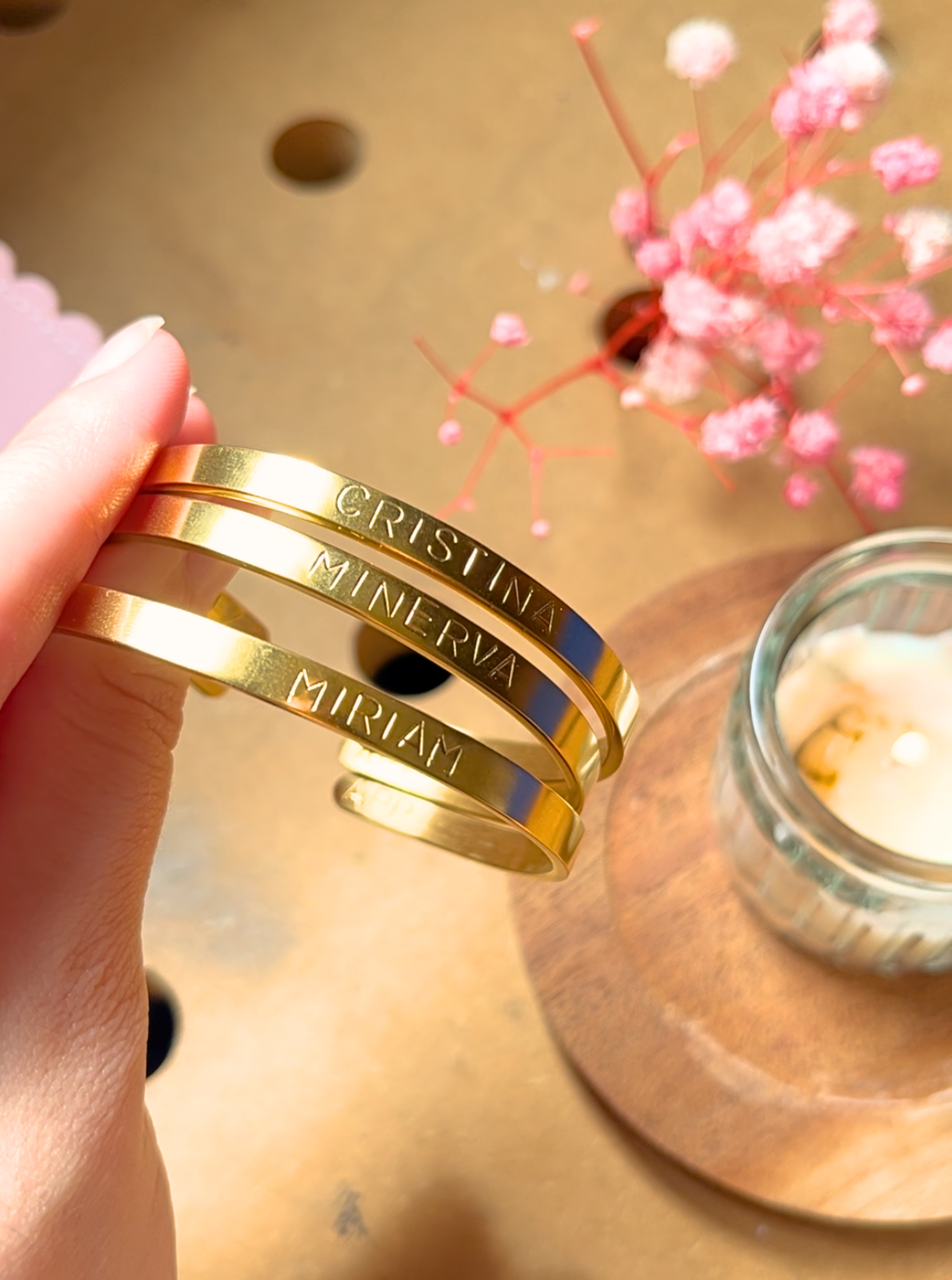 VARO | Brazalete Grabado a Mano