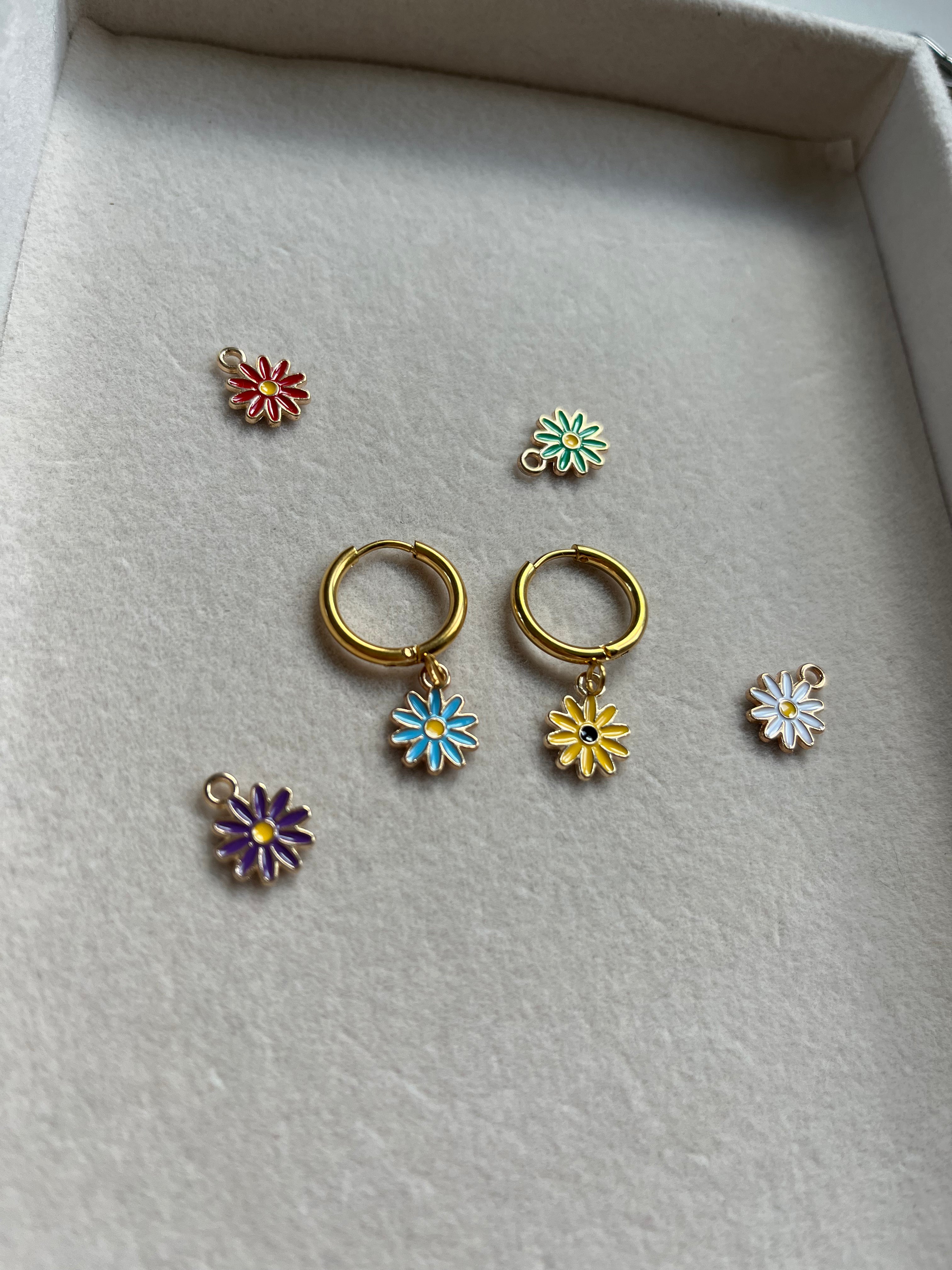 RAMÉ | Pendientes de Charms Personalizables