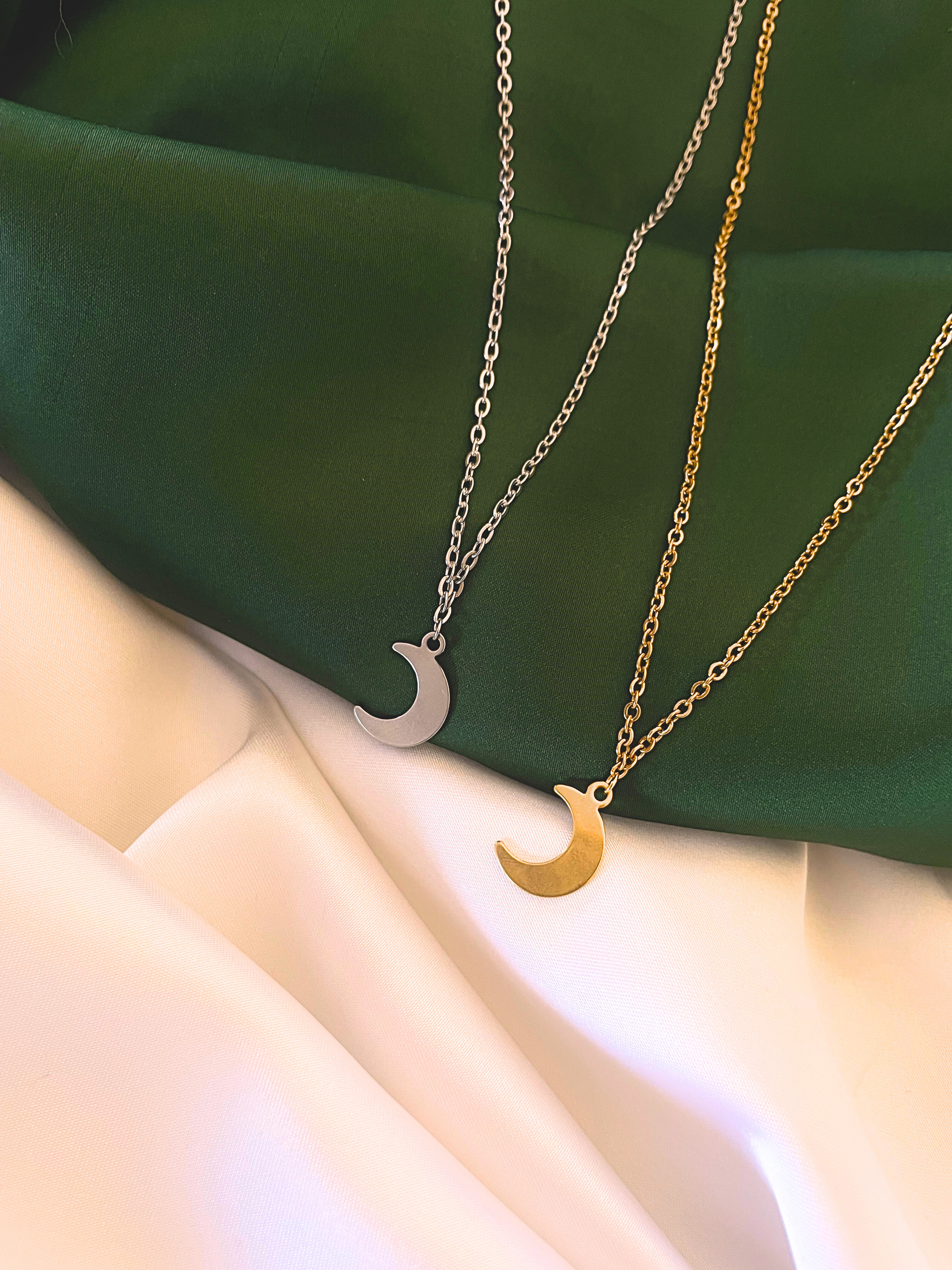 HUYE | Collar Luna Acero Inoxidable Personalizable