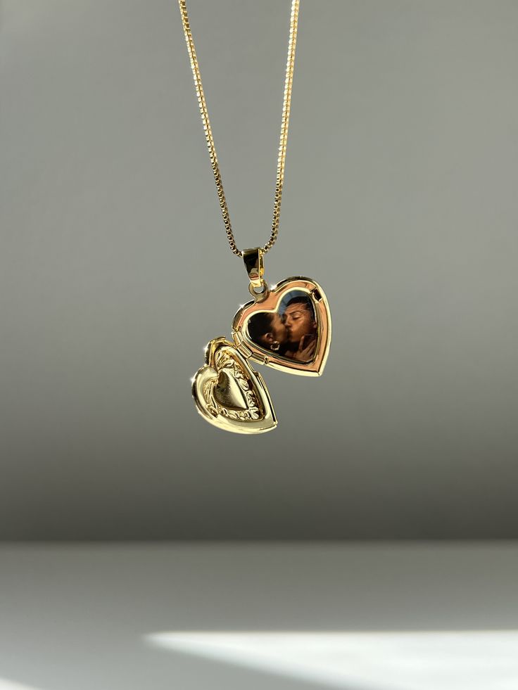 MARCO ❀ | Collar con foto
